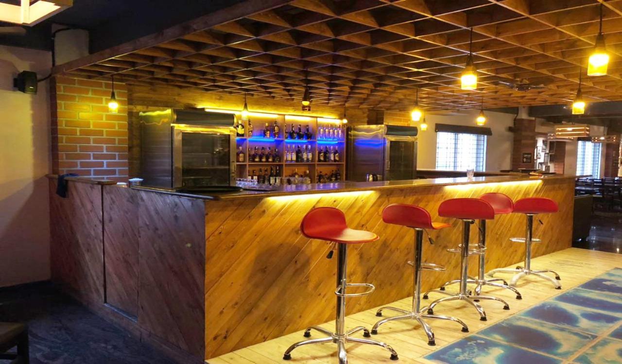 Coastal King Hotel Bangalore Bagian luar foto