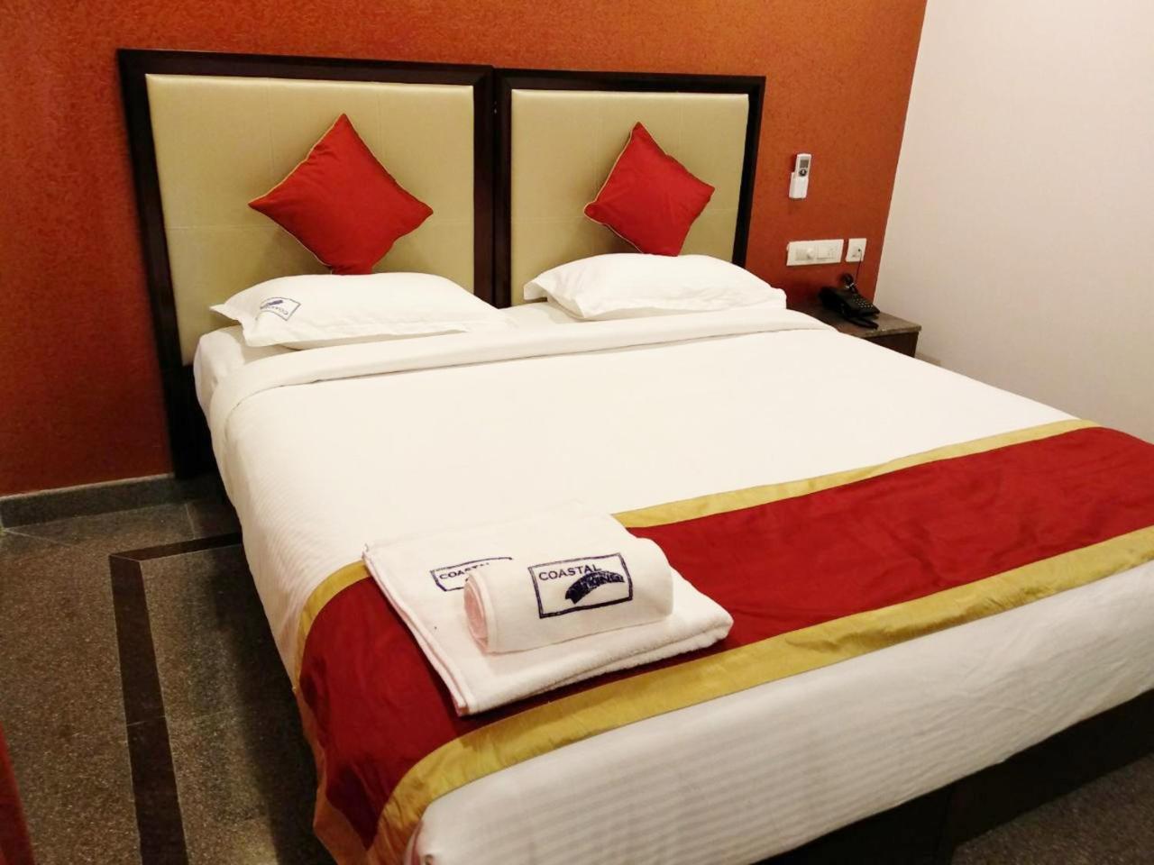 Coastal King Hotel Bangalore Bagian luar foto