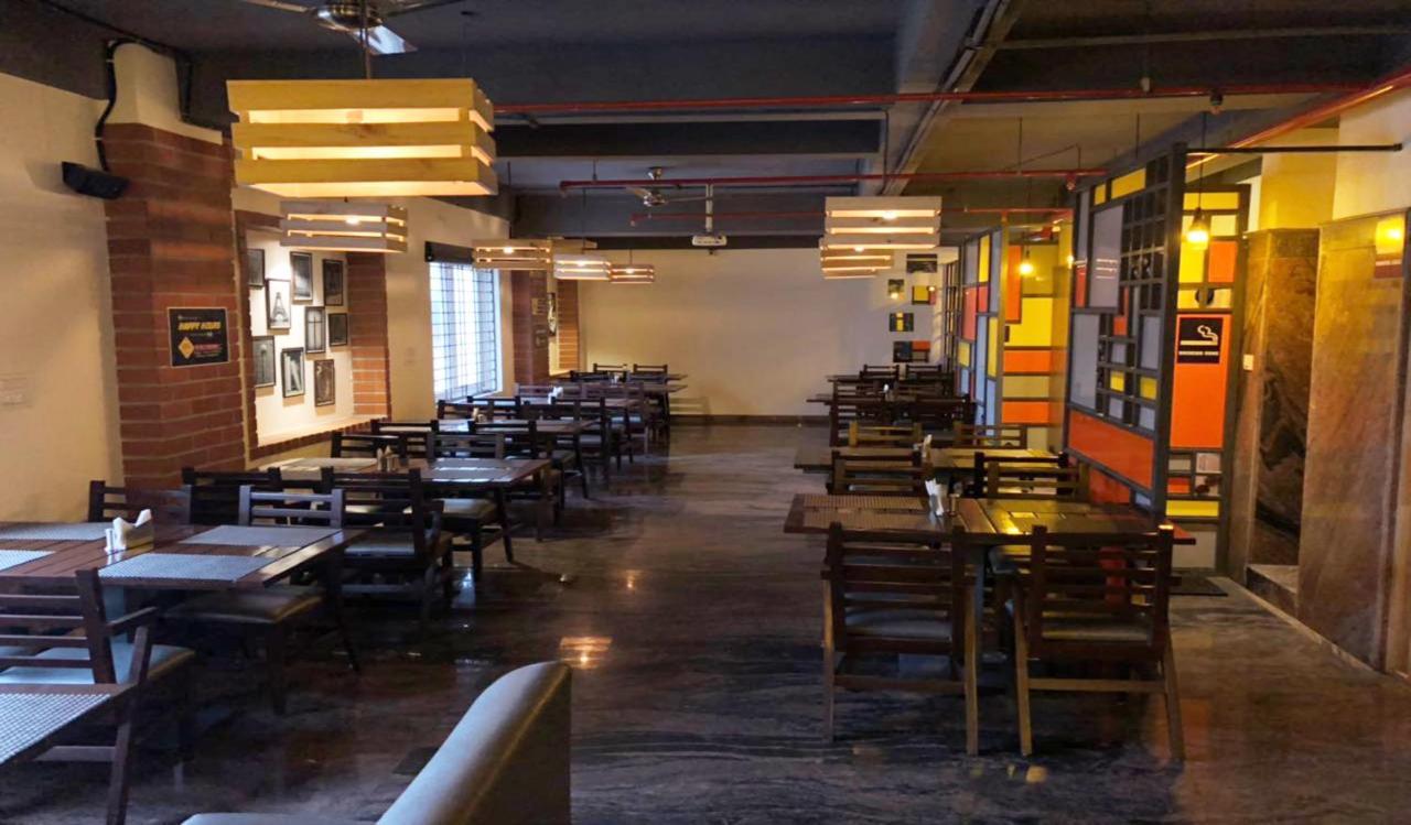 Coastal King Hotel Bangalore Bagian luar foto