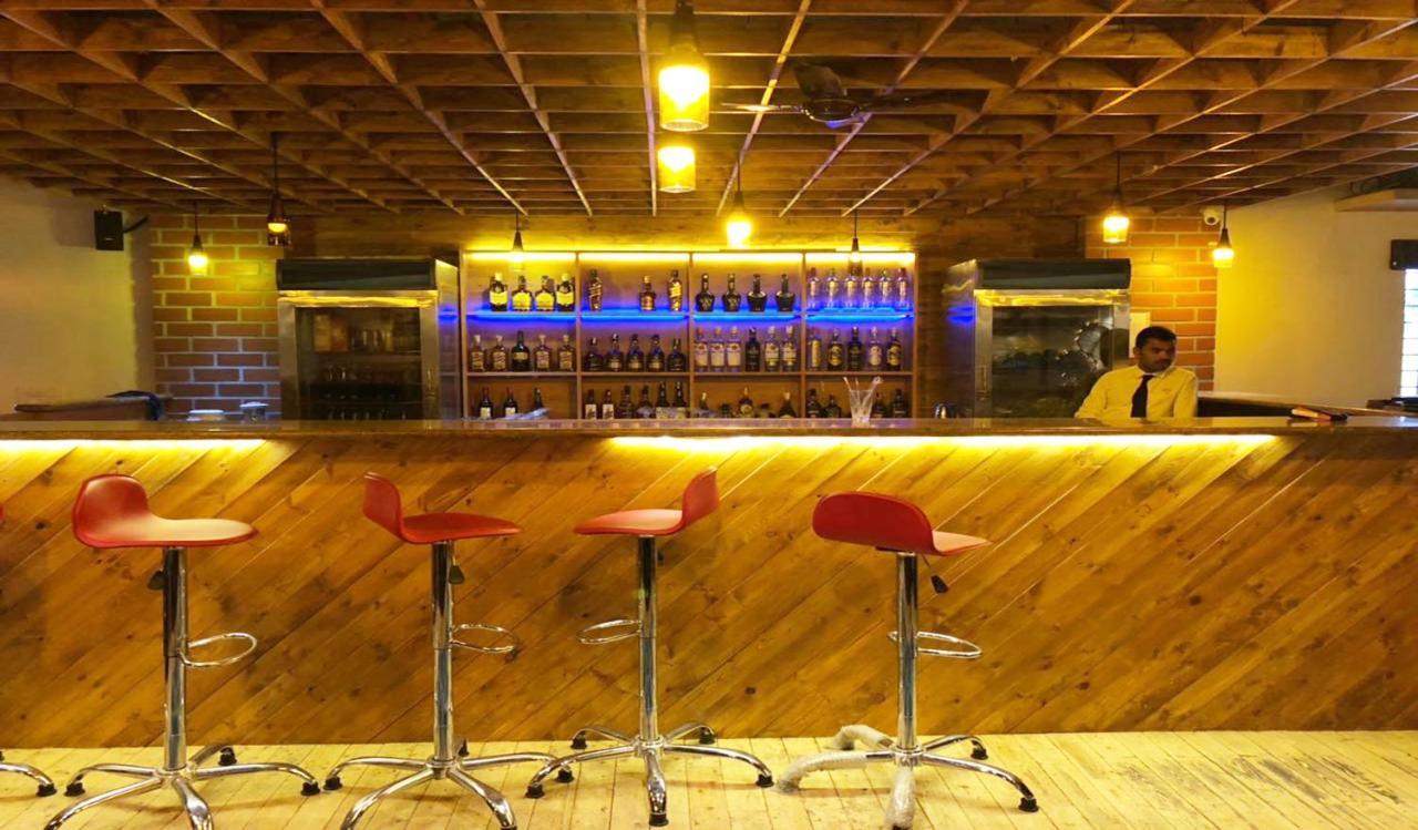 Coastal King Hotel Bangalore Bagian luar foto